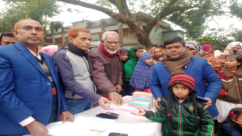 সারিয়াকান্দিতে বার্ষিক পরীক্ষার  ফলাফল প্রকাশ ও পু...