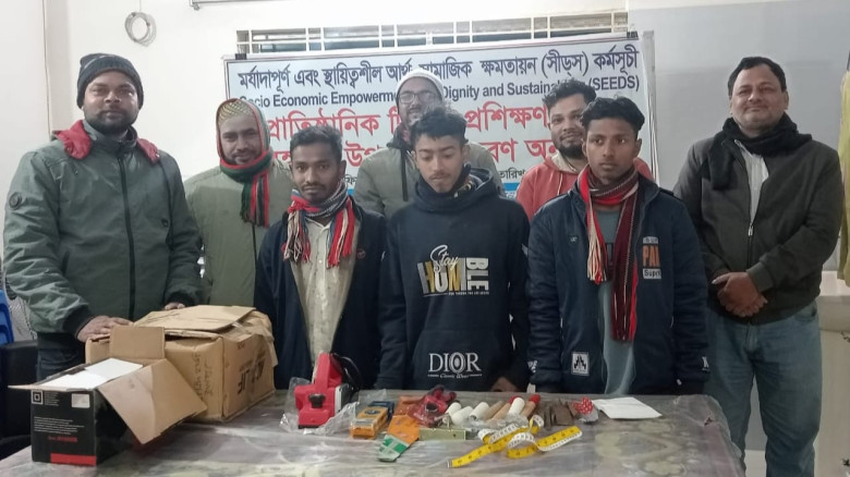 স্বাবলম্বী উন্নয়ন সমিতির টিভেট প্রশিক্ষণার্থীদের উ...