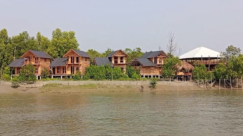সুন্দরবনে ভ্রমণে এসে অপহৃত ৩ পর্যটক উদ্ধার...