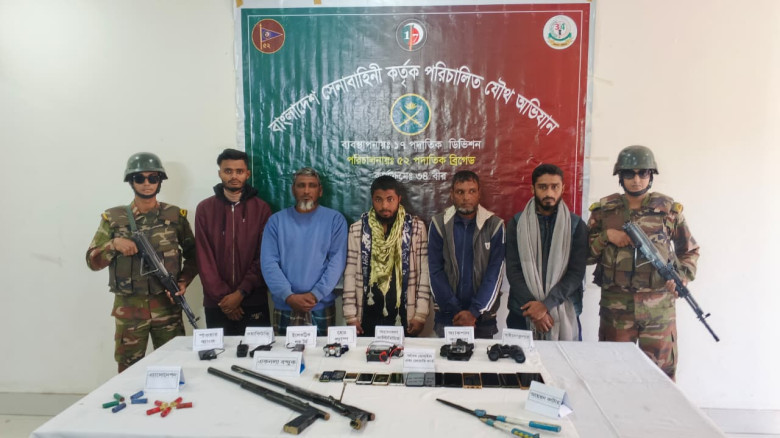 ওসমানীনগরে যৌথ বাহিনীর অভিযানে অস্ত্র, গুলিসহ আটক ...