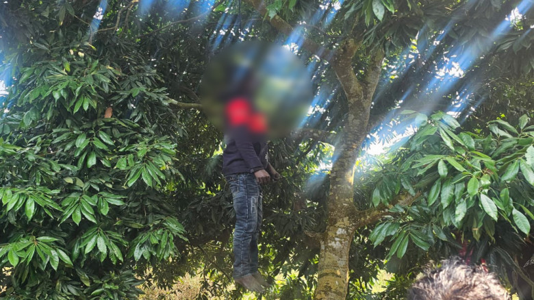 ঝিনাইদহে তরুণের ঝুলন্ত মরদেহ উদ্ধার...