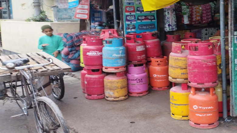 গ্যাস সংকটের প্রভাব সৈয়দপুরে...