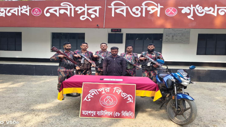 জীবননগরে ৩টি স্বর্ণের বারসহ একজন আটক...