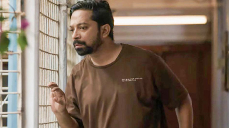 দেশের প্রেক্ষাগৃহে মুক্তি পেয়েছে ‘এখানে রাজনৈতিক আ...