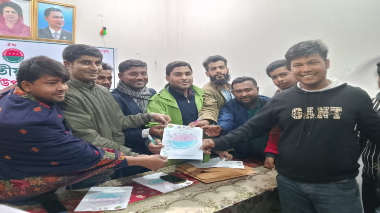 মির্জাগঞ্জে ২৩ বছর পর ছাত্রদলের সদস্য ফরম বিতরণ কা...