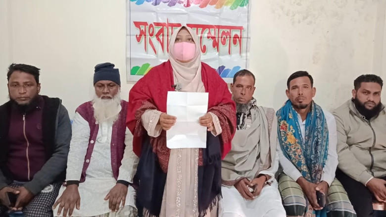 ভোলায় মিথ্যা মামলা থেকে অব্যাহতি পেতে সংবাদ সম্মেল...