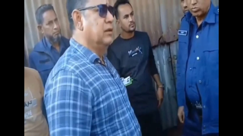 নেত্রকোণায় মোবাইলকোর্ট পরিচালনায় বাধা দিয়ে বিরূপম...