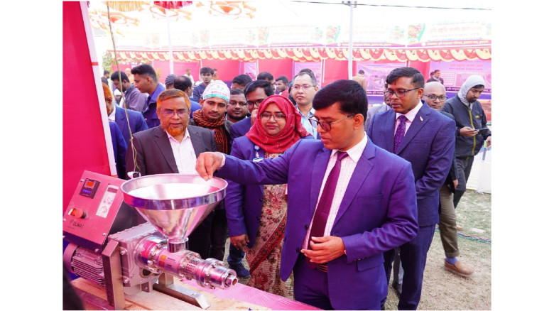 চুয়াডাঙ্গায় তিনদিনব্যাপী কৃষি প্রযুক্তি প্রদর্শন ম...