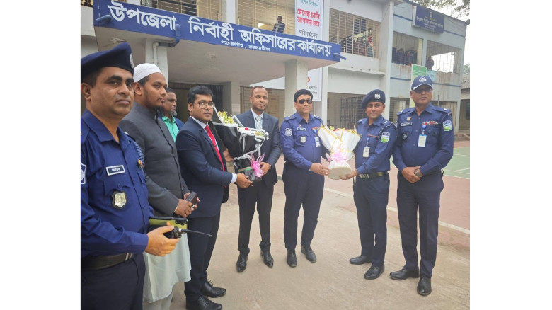 গফরগাঁওয়ে নির্বাচন উপলক্ষে আইনশৃঙ্খলা বিষয়ক যৌথ মহ...