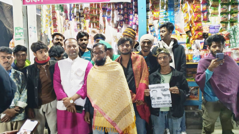 নড়াইল-১ আসনে স্বতন্ত্র প্রার্থী উজ্জল মোল্যার গণসং...