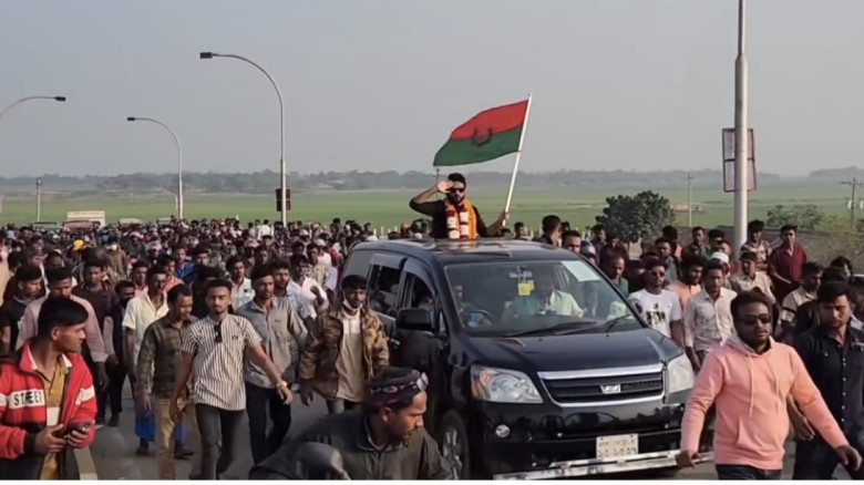 মধ্যনগরে নির্বাচনী আচরণবিধি লঙ্ঘনের দায়ে  যুবদল নে...