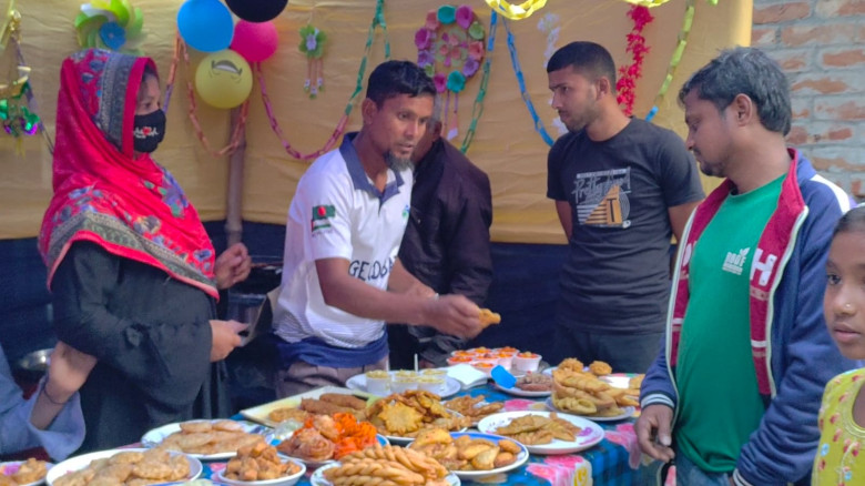 হাকিমপুরে দুইদিনব্যাপী পিঠা উৎসব অনুষ্ঠিত...