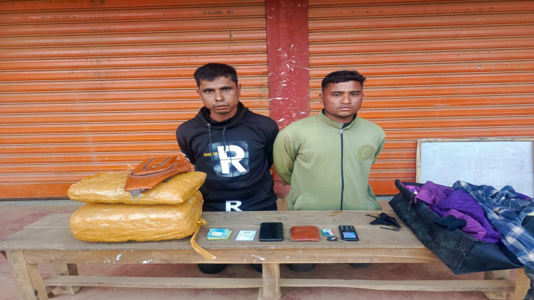 মোহনগঞ্জে গাঁজাসহ দুই মাদককারবারি আটক...