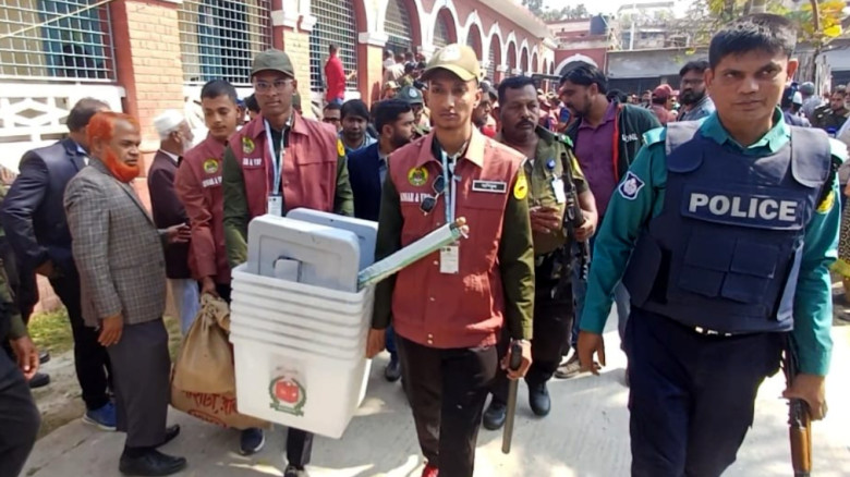 রাজশাহী বিভাগে ভোট কেন্দ্র ঘিরে পাঁচ স্তরের নিরাপত...