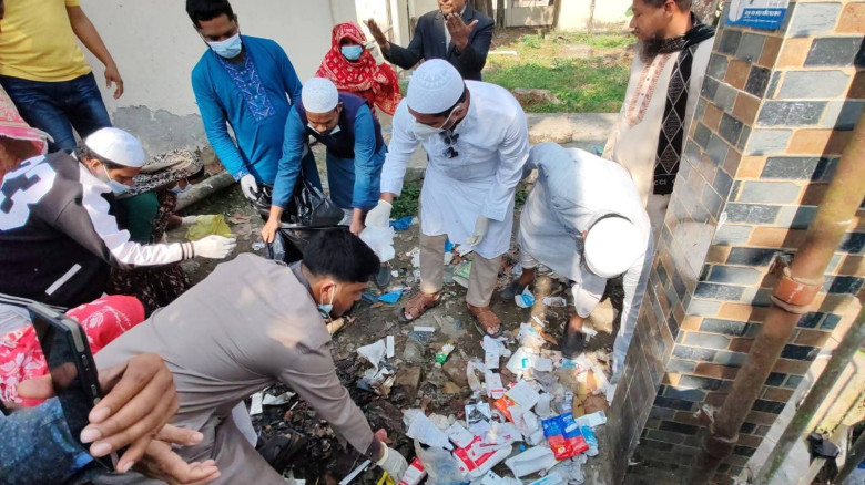 বাউফল উপজেলা স্বাস্থ্য কমপ্লেক্সে পরিছন্নতা অভিযান...