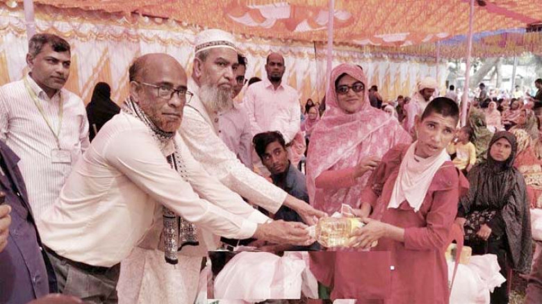 সৈয়দপুরে মুসলিম এইডের ২২৫ পরিবারের মাঝে খাদ্য সামগ...