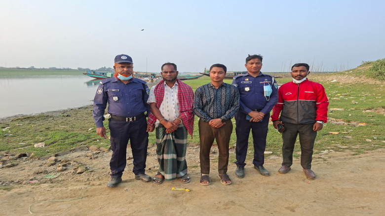ধর্মপাশায় অবৈধ ভাবে মাটি কাটার অপরাধে ৬ মাসের   কা...