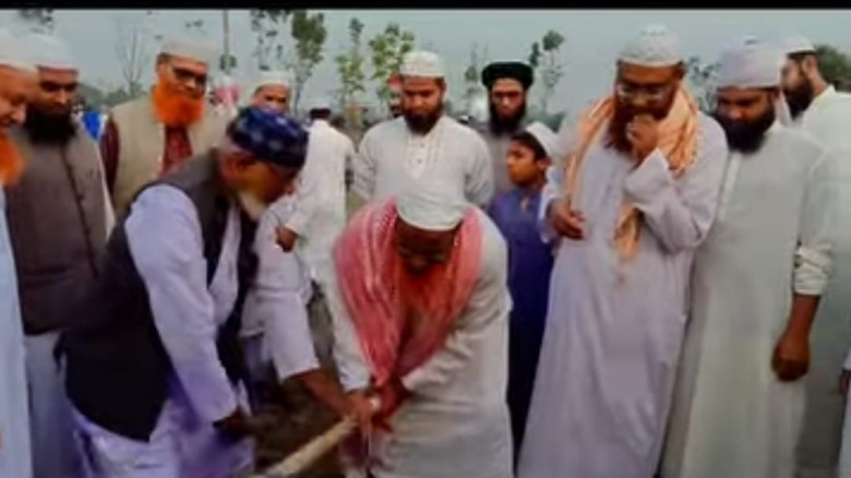 গফরগাঁওয়ে মাদ্রাসা ভবনের ভিত্তি প্রস্তর স্থাপন...