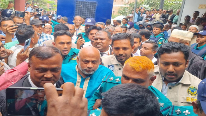 বরিশাল আইনজীবী সমিতির সভাপতিসহ ১১ জনের জামিন, একজন...