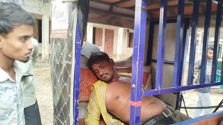 চুনারুঘাটে জনতার হাতে টমটম চোর আটক...