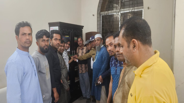 আখাউড়া রেলওয়ে স্টেশনে লাইব্রেরি উদ্বোধন...