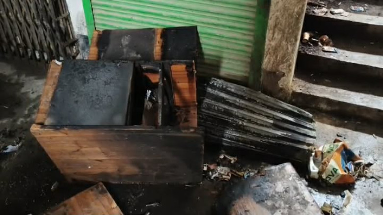 কালীগঞ্জে ইলেকট্রিকের দোকানে অগ্নিকাণ্ড, ৩০ লক্ষ ট...