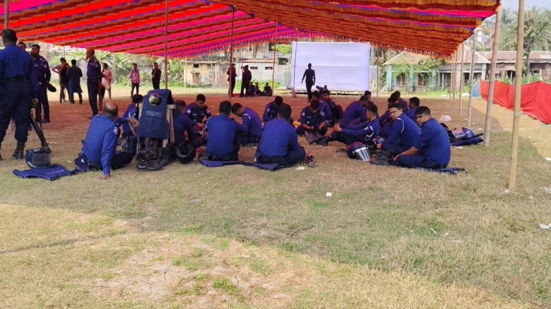 কালীগঞ্জে স্বতন্ত্র প্রাথীর ইফতার মাহফিলে ১৪৪ ধারা...
