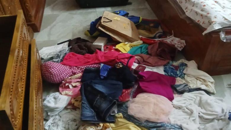 হরিরামপুরে পোদ্দারবাড়িতে চুরি, নগদ অর্থ ও মালামাল ...