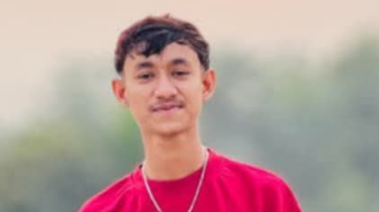 গোপালগঞ্জে আইফোন ও নেশার টাকা নিতে কলেজ ছাত্র হত্য...