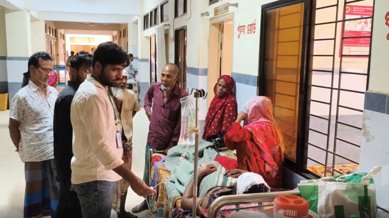ঝিনাইদহে দু’পক্ষের সংঘর্ষ ১৫ জন আহত বাড়ীঘর ভাংচুর...