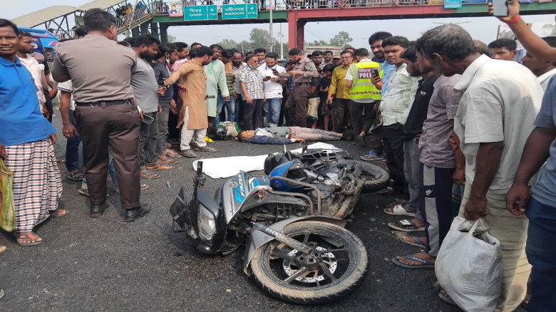 ঢাকা–আরিচা মহাসড়কে সড়ক দুর্ঘটনায় স্বামী-স্ত্রীর মৃ...