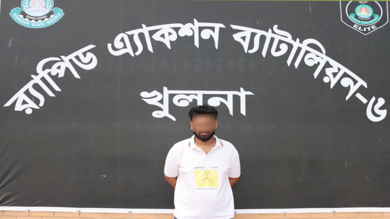 খুলনায় চাঞ্চল্যকর গণধর্ষণ মামলার পলাতক আসামি গ্রেফ...