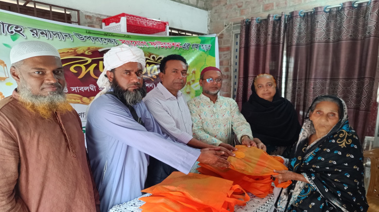 ঝিনাইদহে ৭ হাজার পরিবারের মাঝে খাদ্য সামগ্রী বিতরণ...