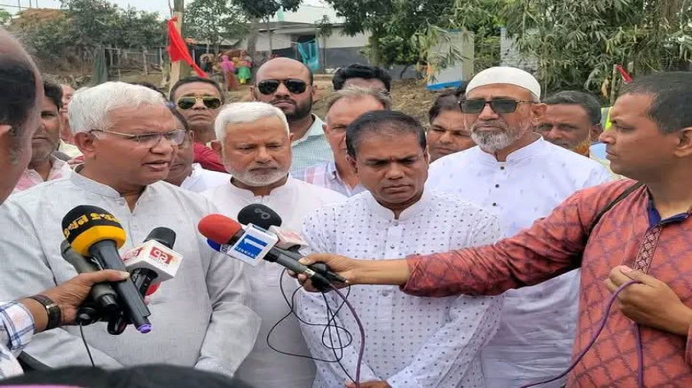 কাহারোলে খাল খনন কর্মসূচি পরিদর্শন করেন মন্ত্রী এ ...