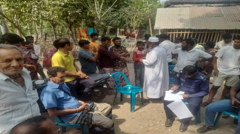 নওগাঁয় নিজ বাড়িতে মিলল অর্ধগলিত মরদেহ...