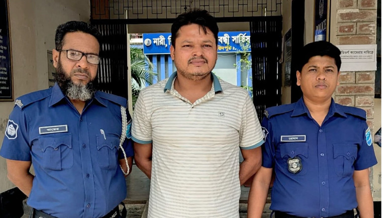 সালথায় সেচ্ছাসেবক লীগ সভাপতি জুয়েল গ্রেপ্তার...