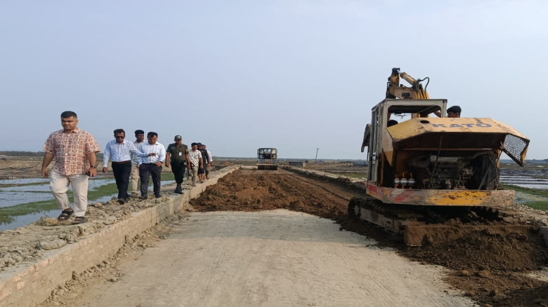 টেকনাফ পৌরসভার উন্নয়নমূলক কর্মকাণ্ড পরিদর্শনে ইউএন...