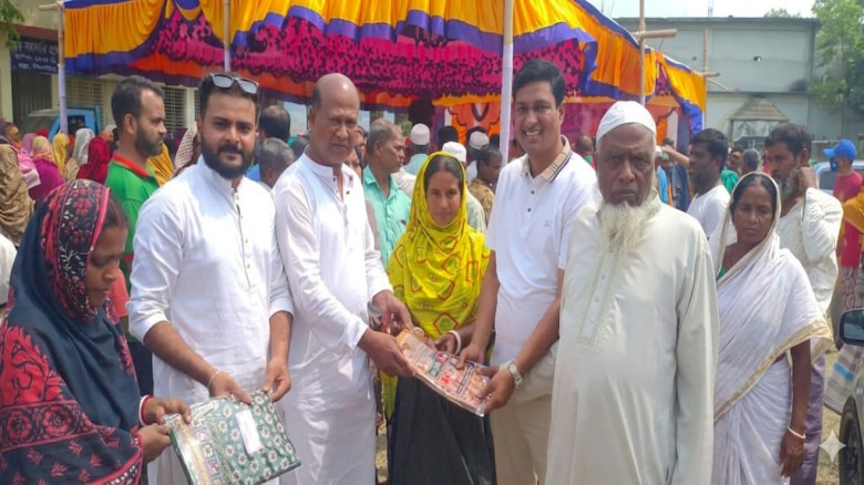 সিংগাইরে ব্যবসায়ী শামীমের ঈদ উপহার পেল দুই সহাস্রা...
