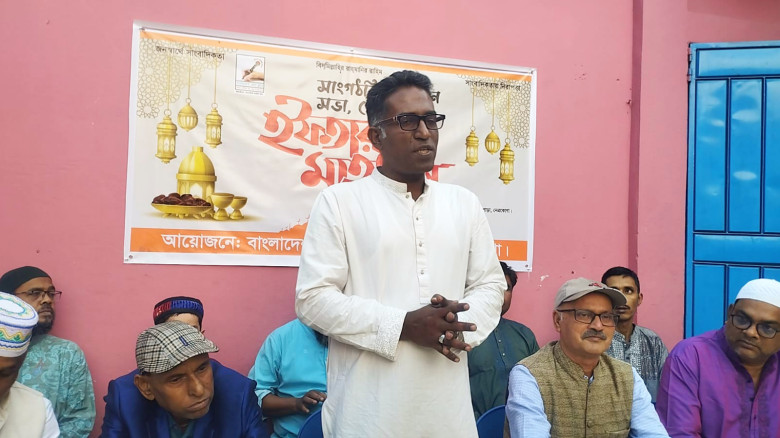 নেত্রকোণায় প্রেসক্লাবের ইফতার-মাহফিলে সাংবাদিক ঐক্...