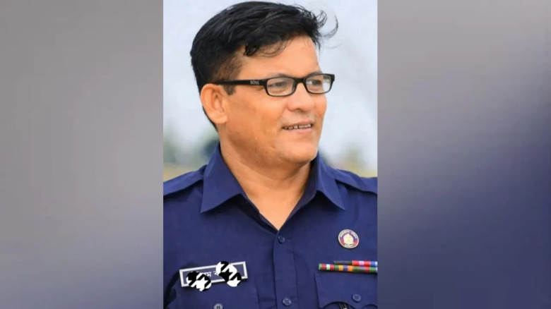 চকরিয়ায় আসামি ধরতে গিয়ে মাটিতে ঢলে পড়েন পুলিশ কর্ম...