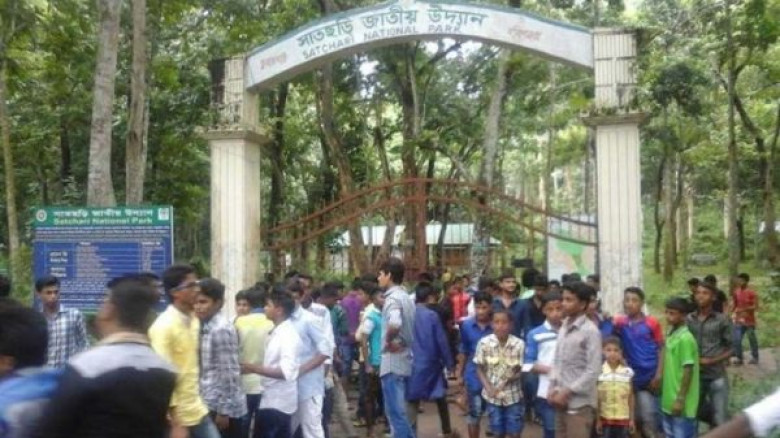 ঈদুল ফিতর আনন্দ উৎসব মুখর প্রাকৃতিক পরিবেশে চুনারু...