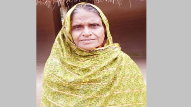 যায়যায়দিন প্রতিনিধি কবিরুল ইসলামের মমতাময়ী মায়ের...
