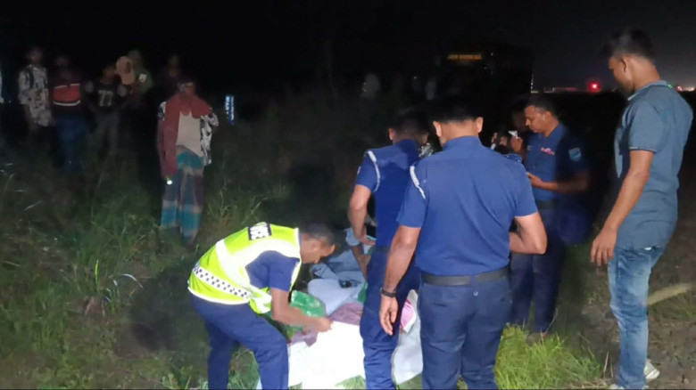 টাঙ্গাইলে ট্রেনে কাটা পড়ে একই পরিবারের ৫ জন নিহত...