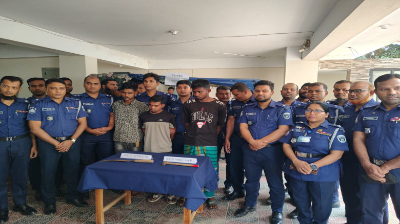 মানিকগঞ্জে নেশার টাকা জোগাতে বন্ধুকে গলা কাটে হত্য...