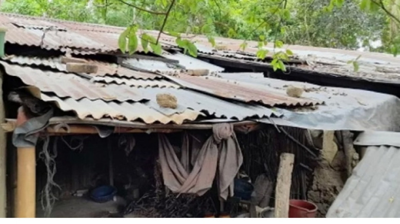 পরশুরামে শান্তি পাড়া ও জামবিল আশ্রয়ণ প্রকল্পের বেহ...