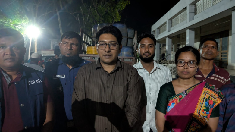 কালিয়ায় পৃথক অভিযানে ৭৪০০ লিটার ডিজেল জব্দ, জরিমান...