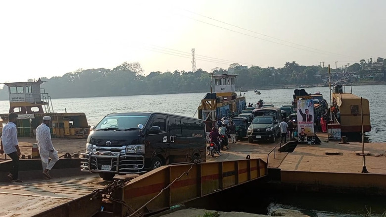 চন্দ্রঘোনা ফেরিঘাটে দেশে প্রথম ক্যাবল স্টেইট সেতু ...