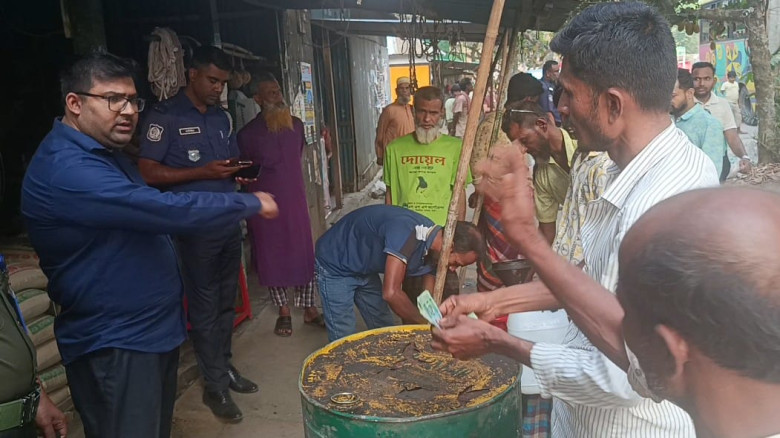 কালিহাতীতে অবৈধ ডিজেল মজুূূদে জরিমানা...