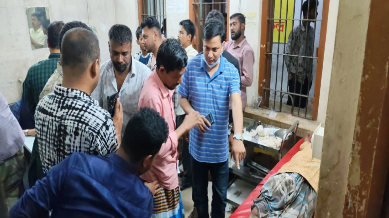 পাকুন্দিয়ায় পাগলা কুকুরের কামড়ে আহত প্রায় ৩২...