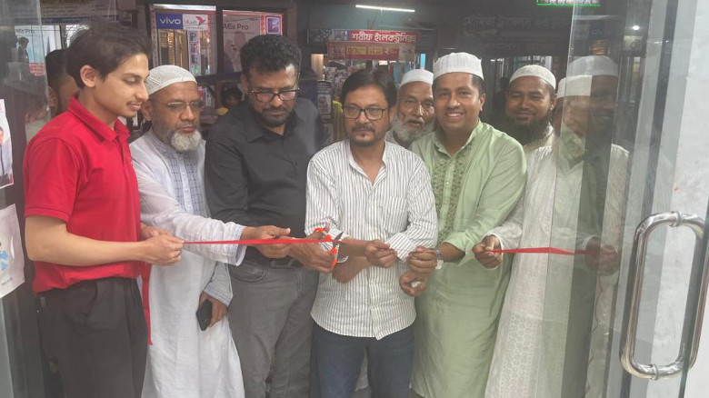 বরুড়ায়  ‘বেস্ট বাই’ শোরুম উদ্বোধন...